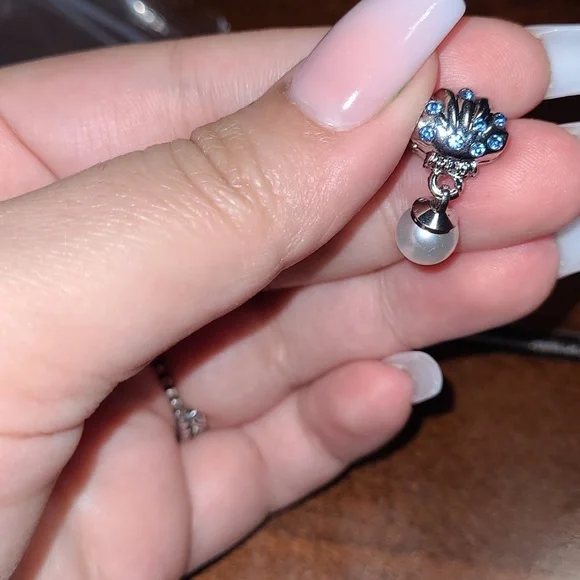 Seashell Charm - Picture 5 of 5